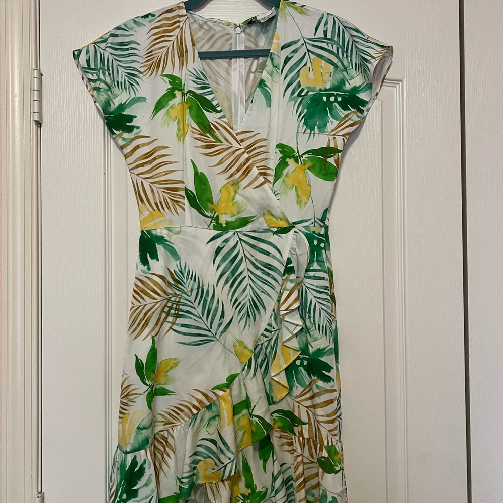 EUC Gianni Bini Women’s Penelope Ruffle Wrap Dress